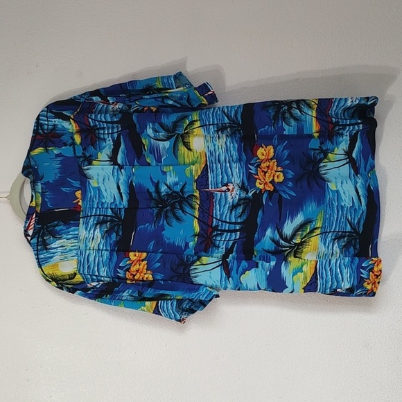 Hawaii Hangover Button Down Short Sleeve Top Size XL - Picture 2 of 5